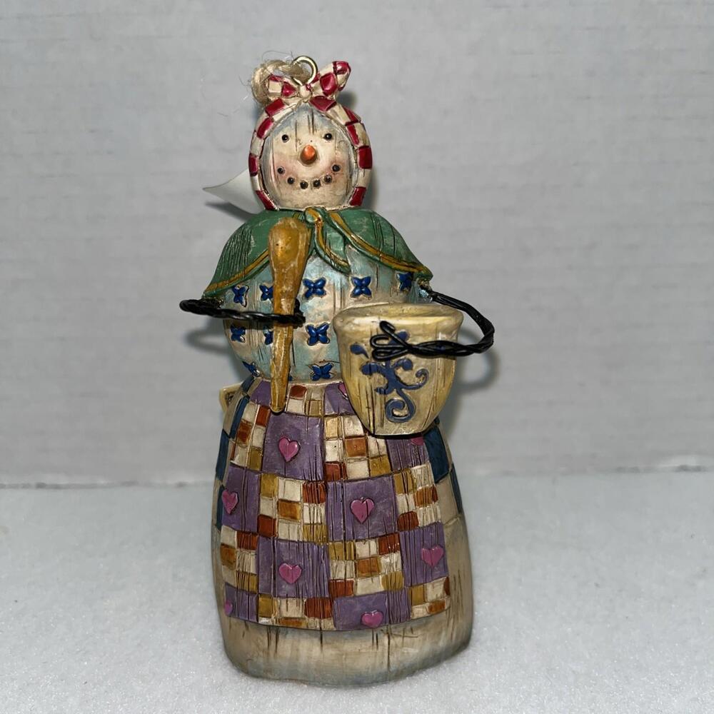 Jim Shore Heartwood Creek Snow Lady Christmas  Ornament 2003